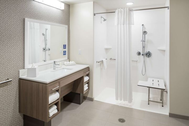 Bathroom shower