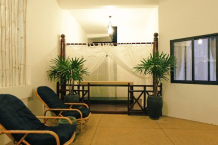 Room 30 of 50