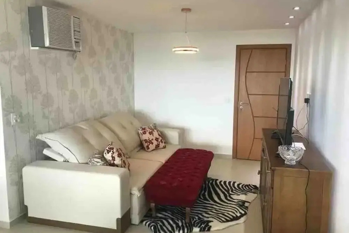 Room 5 of 25