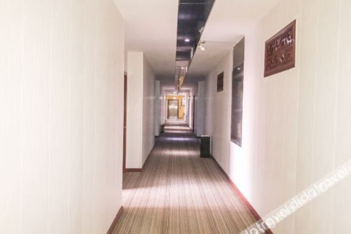 Hotel Interior 18 of 25