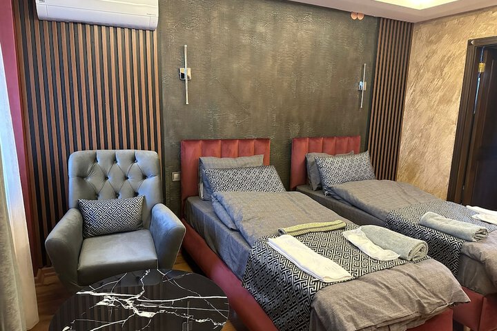 Room 50 of 71