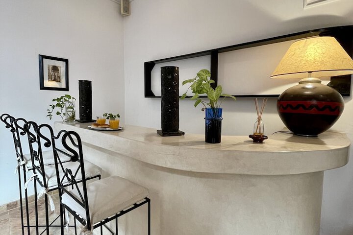 Lounge 270 of 435