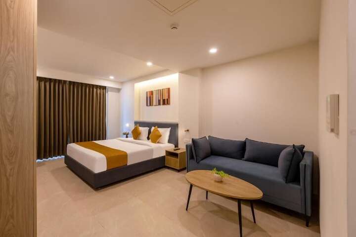Room 18 of 29