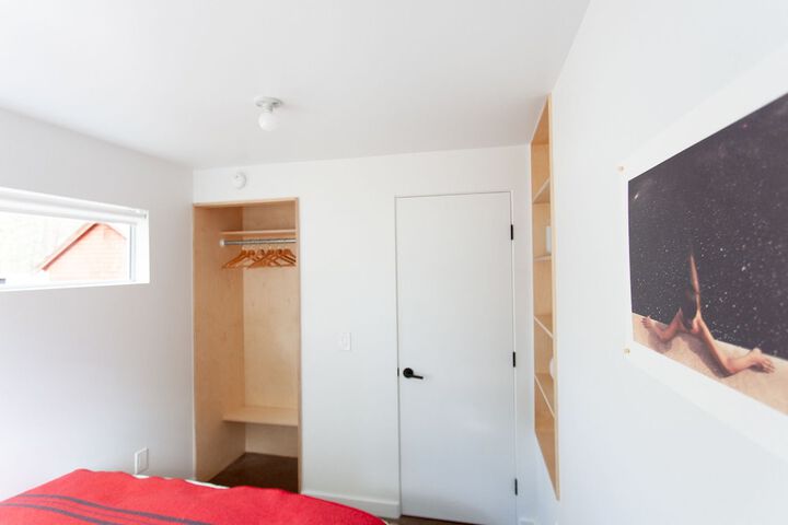Room 10 of 128