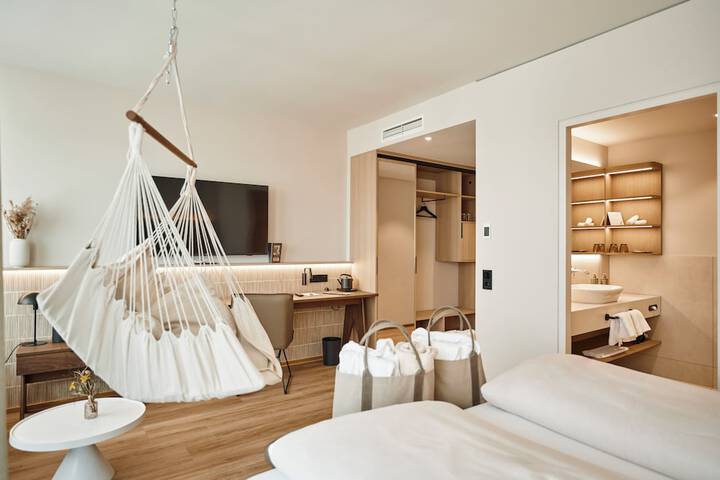 Room 21 of 58