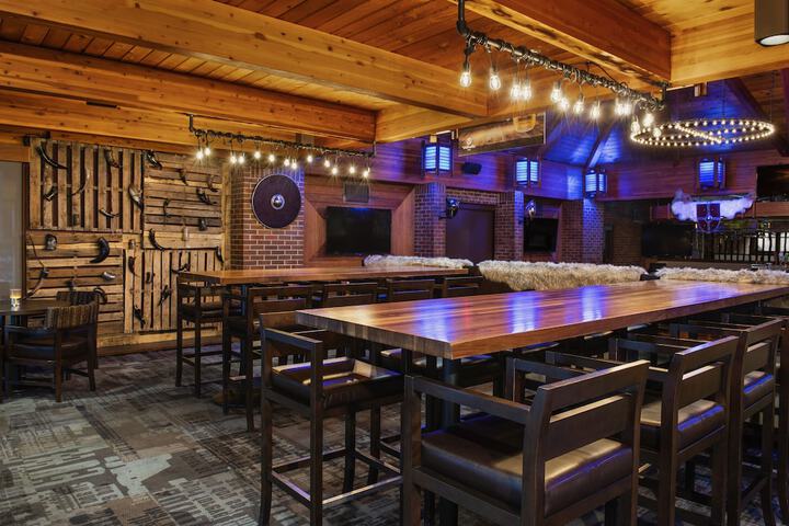 Dining Photos