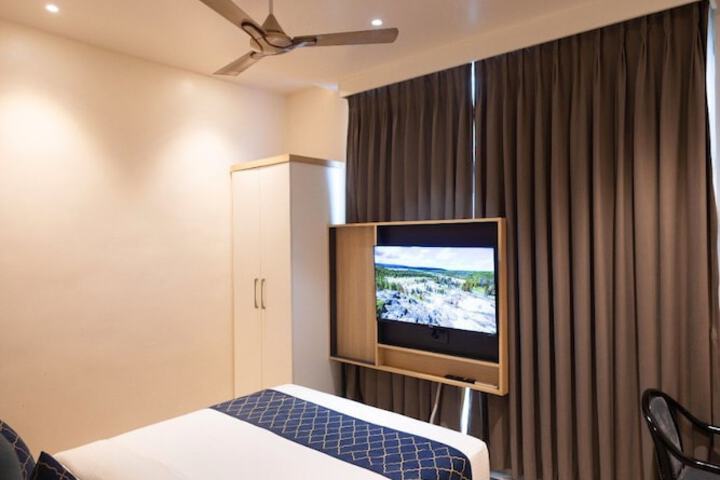Room 7 of 48