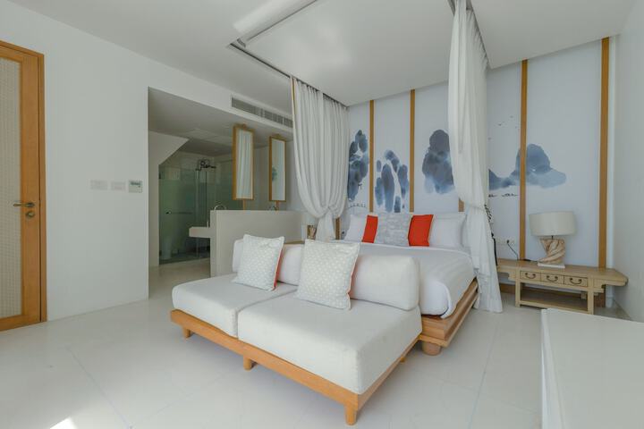 Room 30 of 143