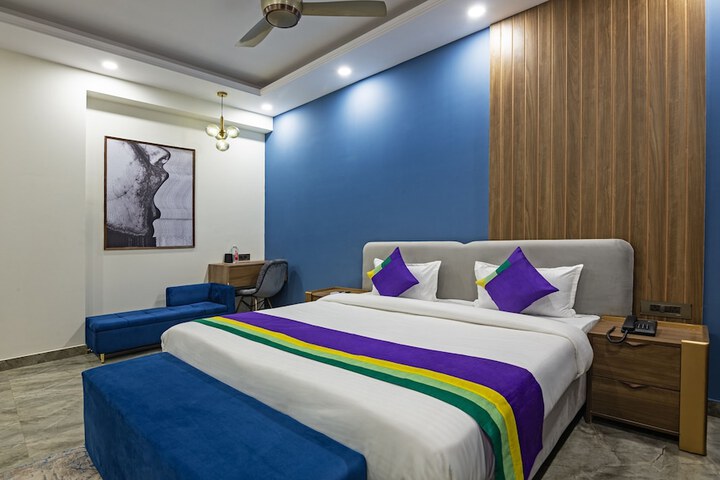 Room 20 of 59