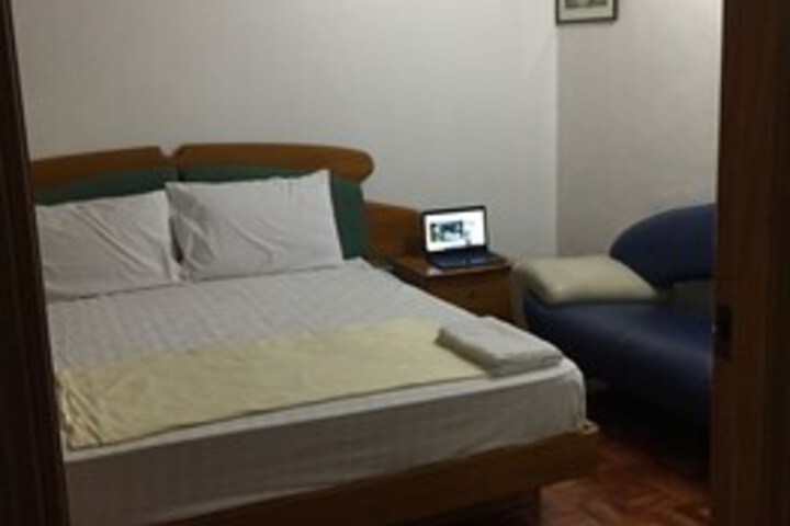 Room 55 of 103