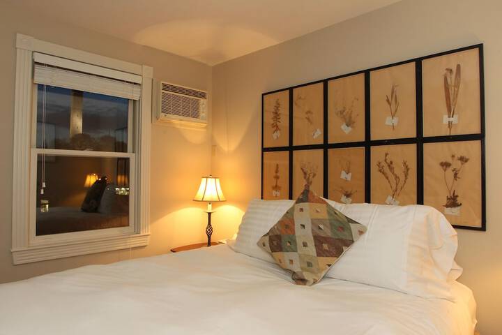 Room 4 of 168