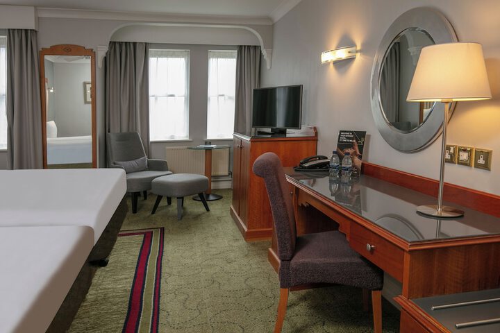 Room 17 of 65