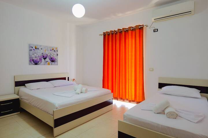 Room 28 of 111