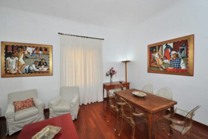 Room 16 of 24