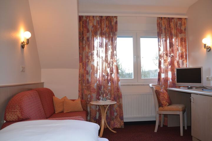 Hotel & Restaurant Castell in Leinsweiler