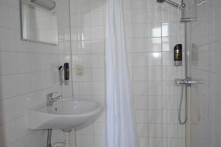 Room 39 of 58