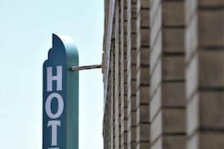 Hotel 130 of 153