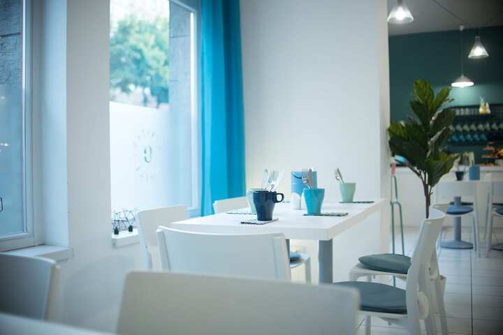 Dining 38 of 55