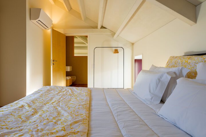 Room 14 of 62