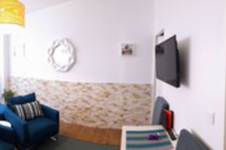 Room 8 of 13
