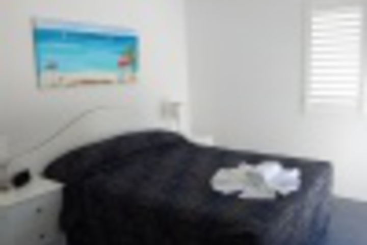 Room 76 of 560