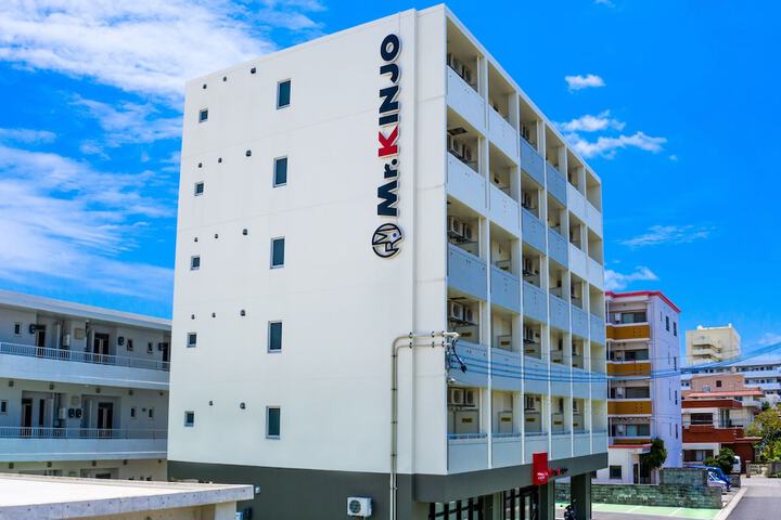 Exterior of Mr.KINJO GOLDEN CATS