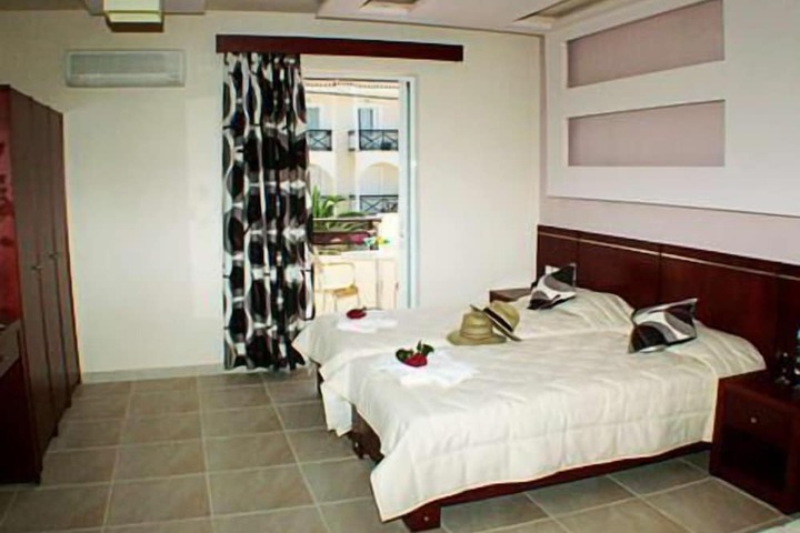 Room 17 of 85