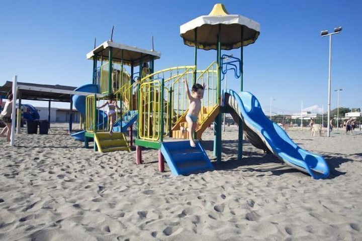 Children's play area - outdoor