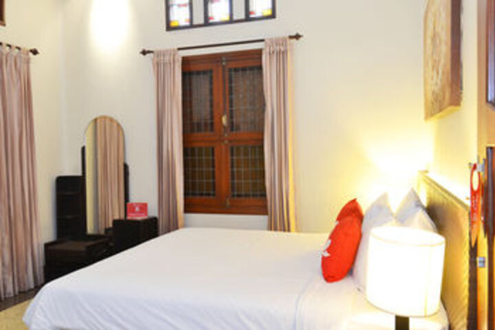 Room 10 of 23