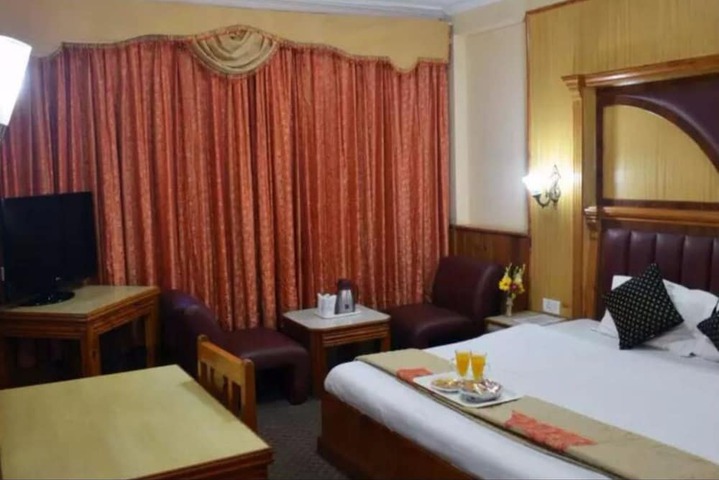 Room 43 of 49