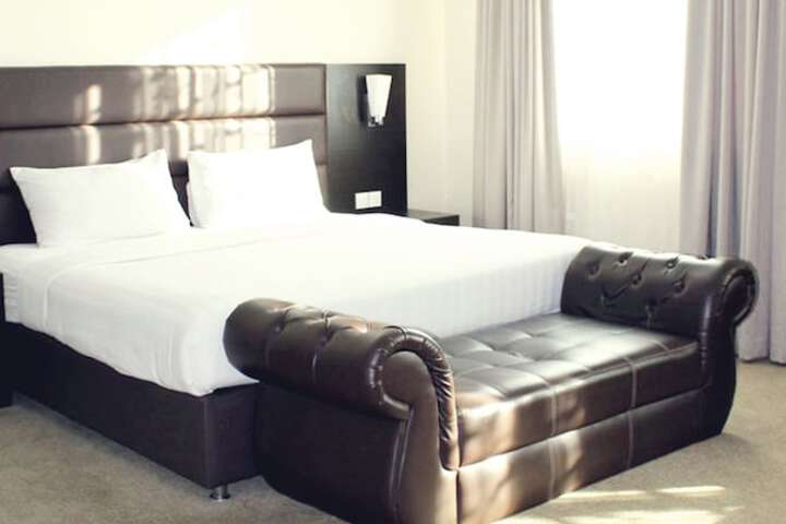 Room 25 of 57