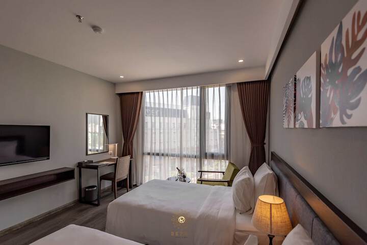 Room 21 of 100