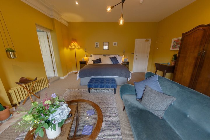Room 16 of 78