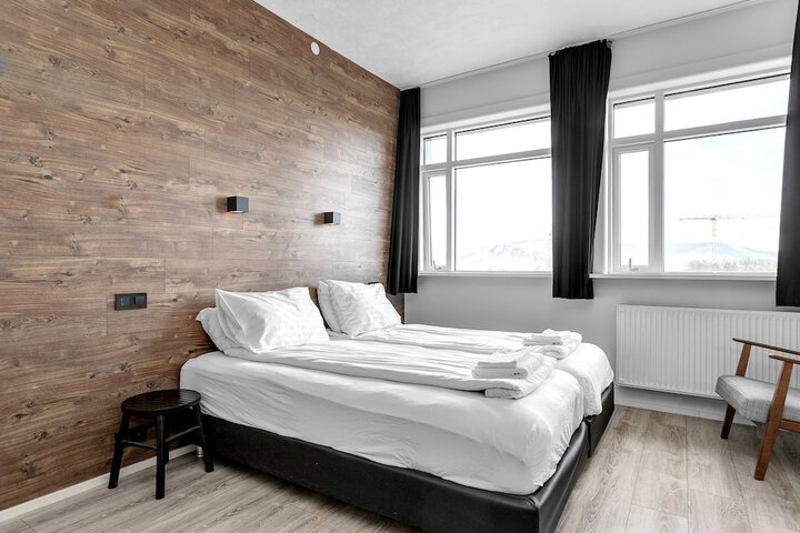 Room 4 of 44