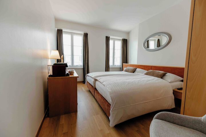 Room 3 of 12