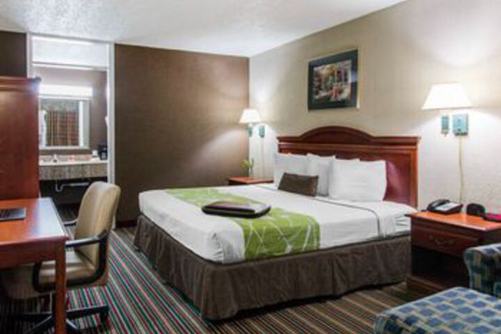 Room 46 of 109