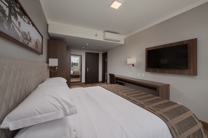 Room 8 of 56