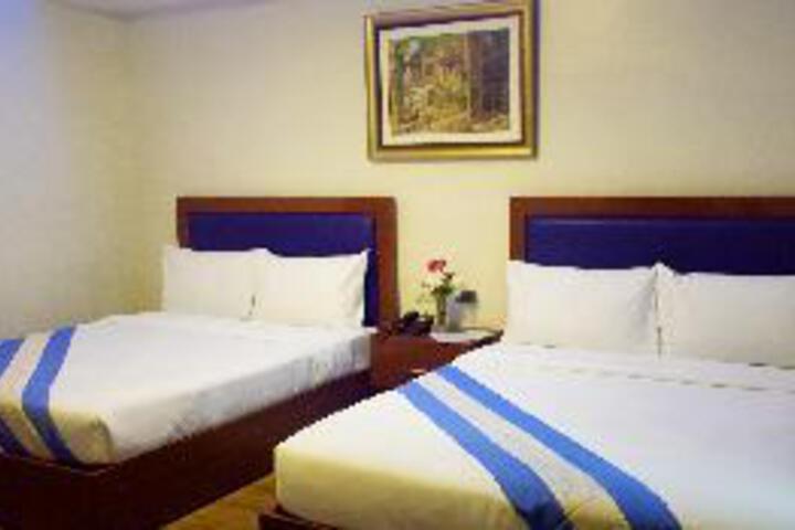 Room 18 of 19