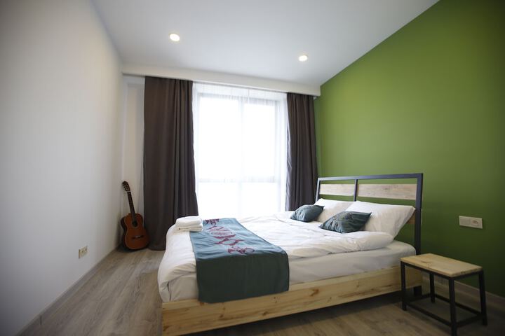 Room 9 of 43