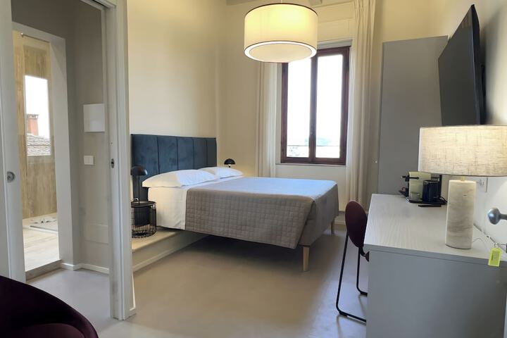 Room 35 of 139