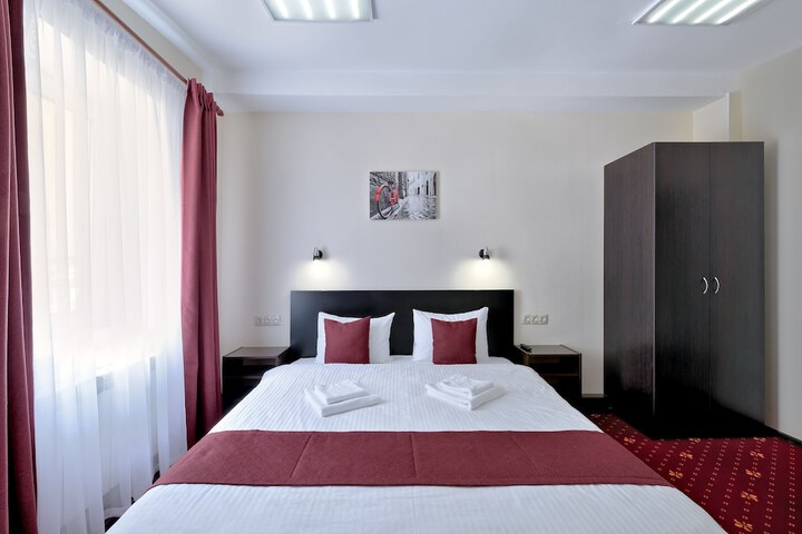 Room 14 of 40