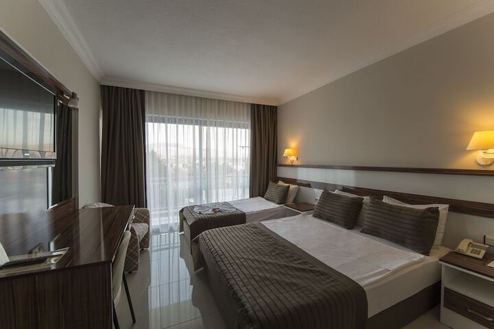 Room 5 of 26