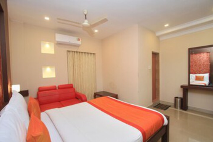 Room 15 of 21