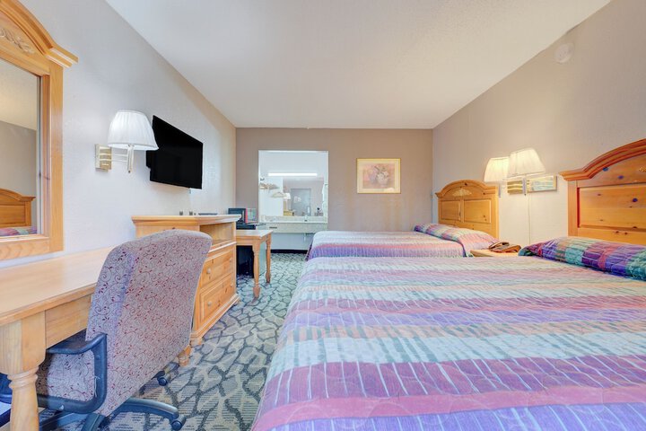 Room 16 of 47