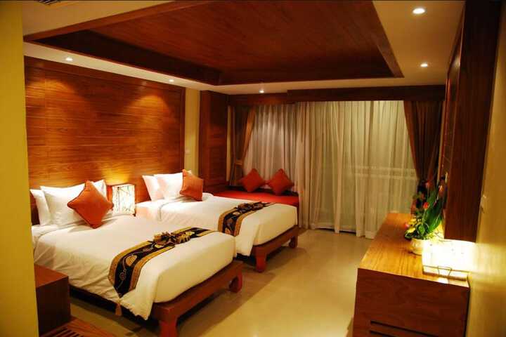 Room 5 of 42