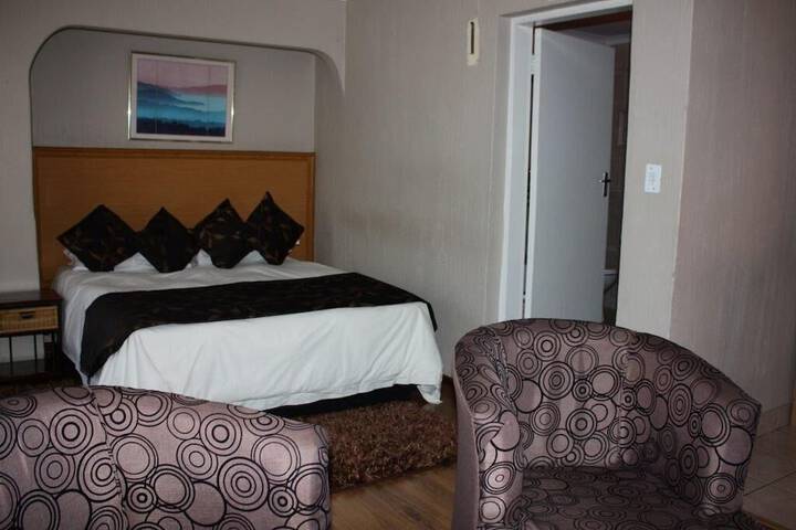 Room 9 of 70
