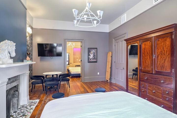 Room 15 of 79