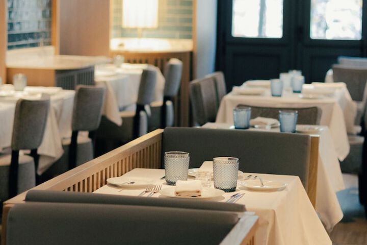 Dining 99 of 143