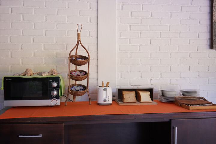 Breakfast/Coffee Service 87 of 132