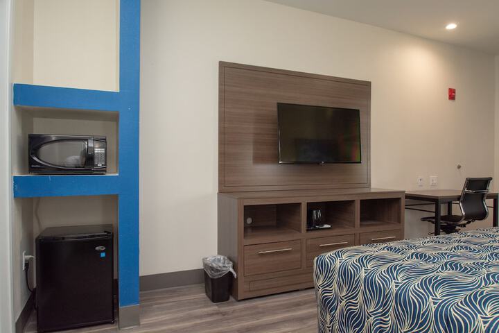 Room 13 of 40